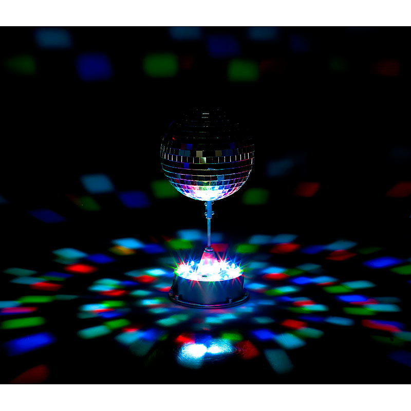 Lunartec Selbstdrehende Discokugel mit Sockel und 18 farbigen LEDs
