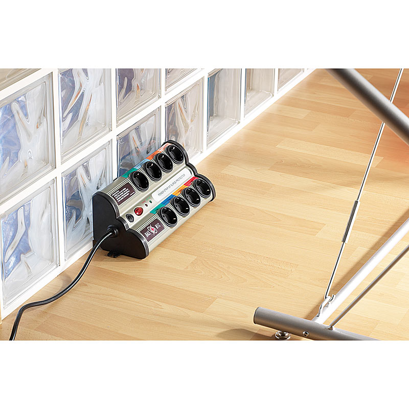 revolt 8-fach-Multimedia-Eck-Steckdosenleiste mit Überspannungsschutz